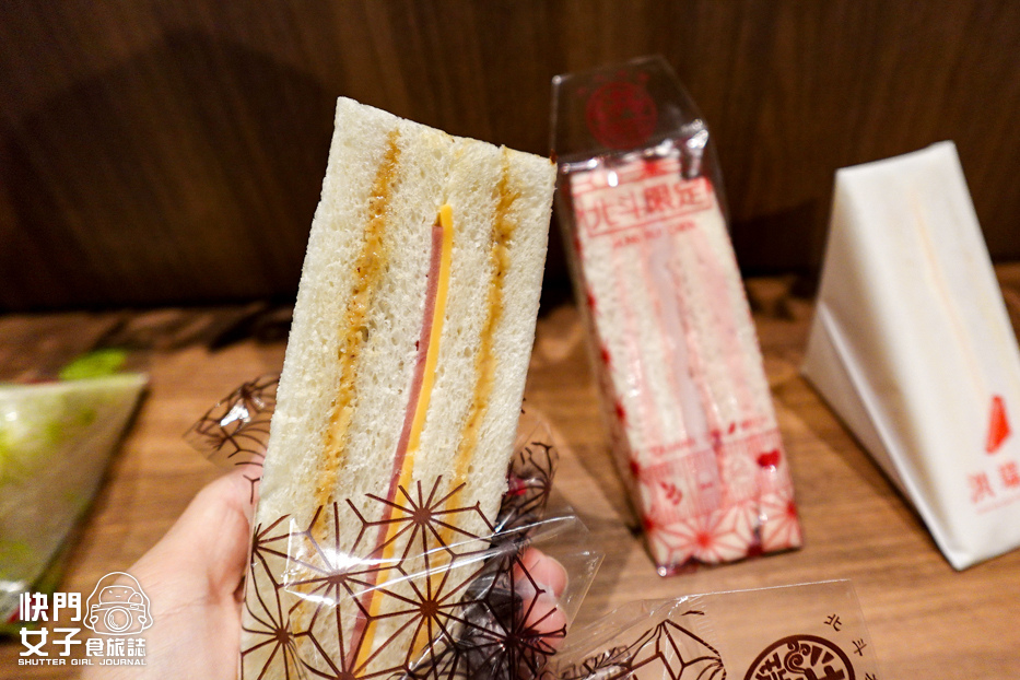 8洪瑞珍三明治lalaport南港店限定抹茶紅豆台式炸醬滿漢三明治原味起司草莓麻糬｜.jpg