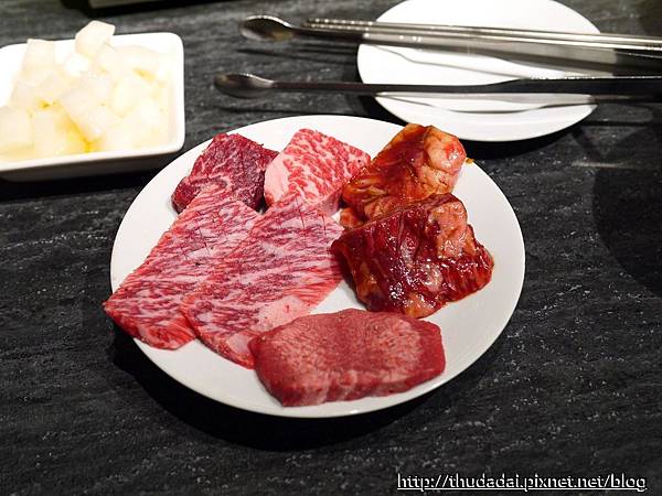 [食記] 台北中山 TABE Yakiniku~單片一人燒肉店
