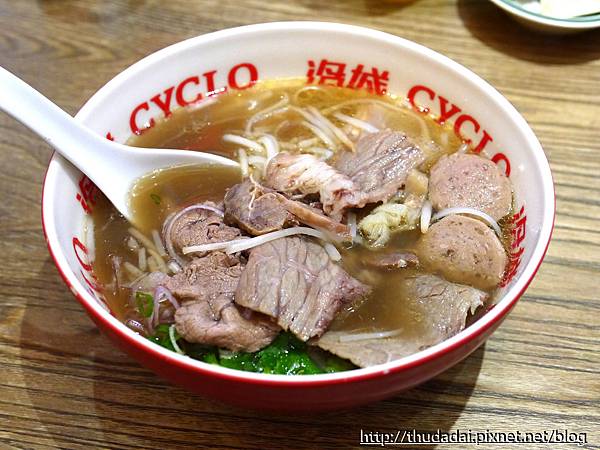 [食記] 台北大安 Cyclo洛城牛肉粉