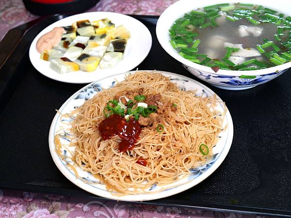 [食記] 花蓮 慈惠堂米粉炒