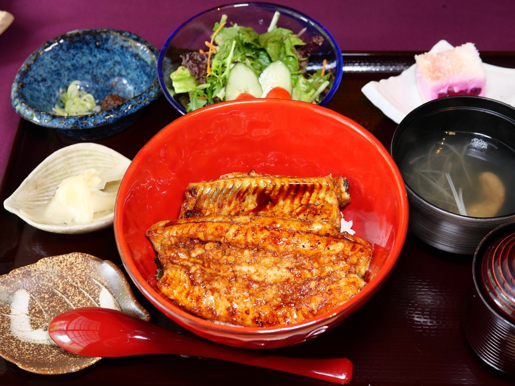 [食記] 台北大安 千壽 鰻魚飯