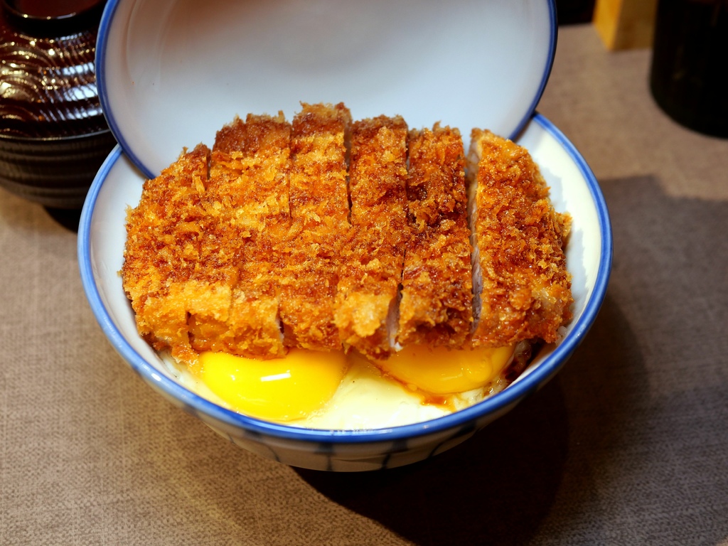[食記] 台北 KATSU鑫 熟成豬排蓋飯