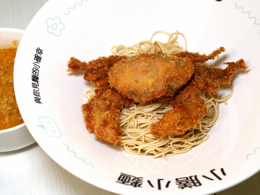 [食記] 台北 小膳小麵~蟹黃麵、肥腸麵