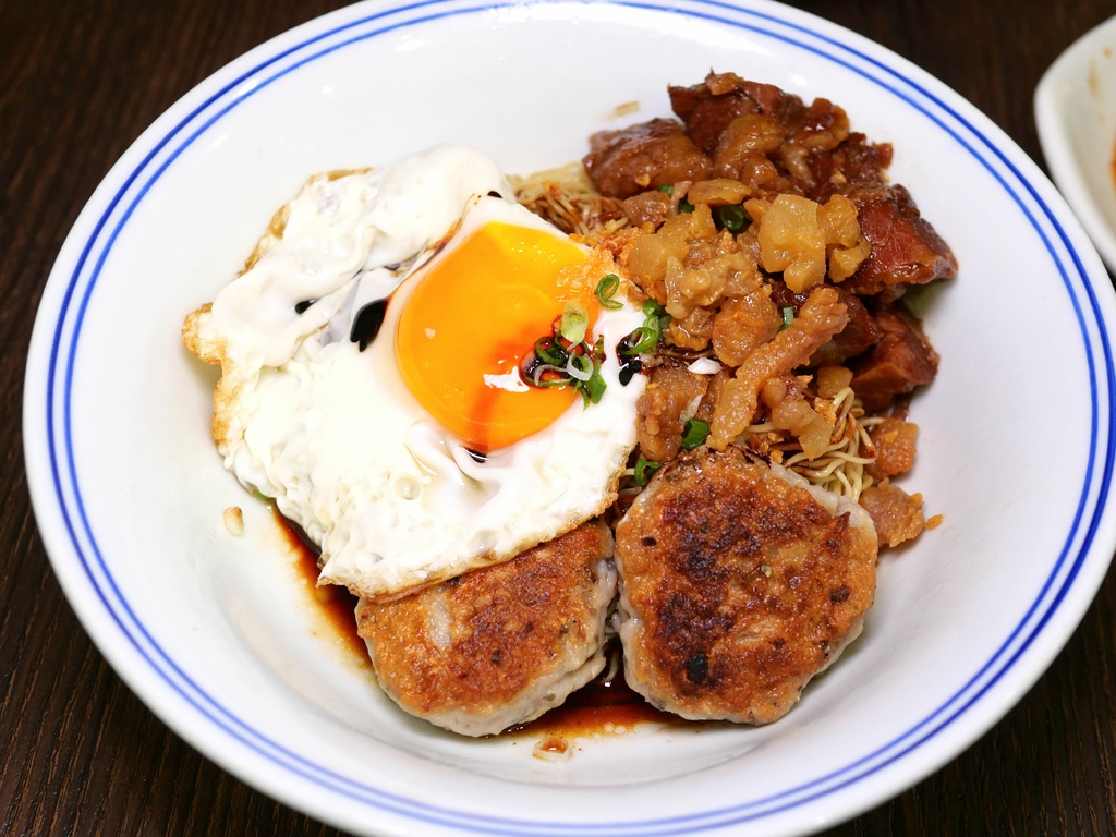 [食記] 澳門 金美食~豬油渣撈麵