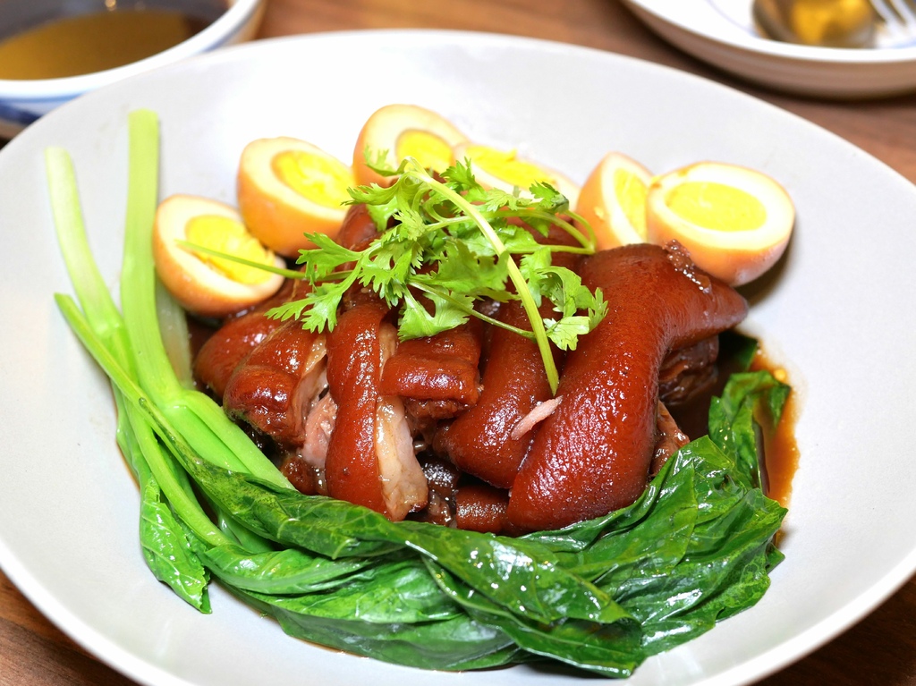 [食記] 台北 Zaap 二訪~誘人豬腳~