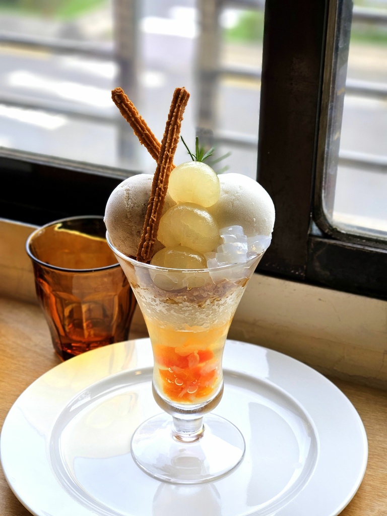 [食記] 台北 自自zizi (水蜜桃/龍眼)