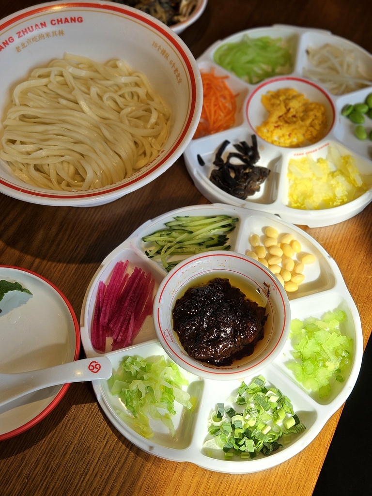 [食記] 北京 方磚廠69號炸醬麵+丰年灌腸