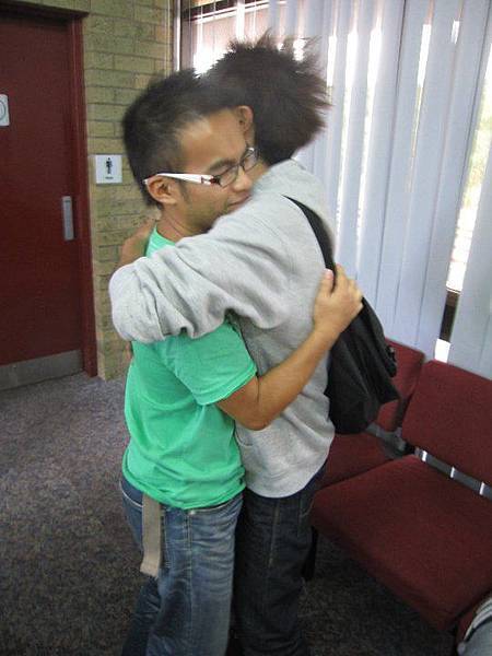 189070_206595592683900_1879726_n