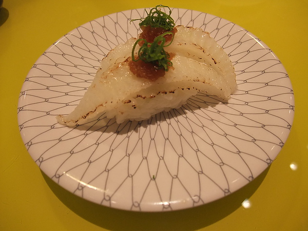 平目魚(鰭邊)+調味蘿蔔泥.JPG