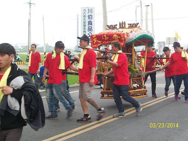 12天池會繞境隊伍10.JPG