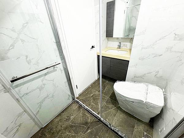 (租)東海買屋龍井區-精銳闊3房平車電梯大樓33000元 (租)東海買屋龍井區-精銳闊3房平車電梯大樓33000元