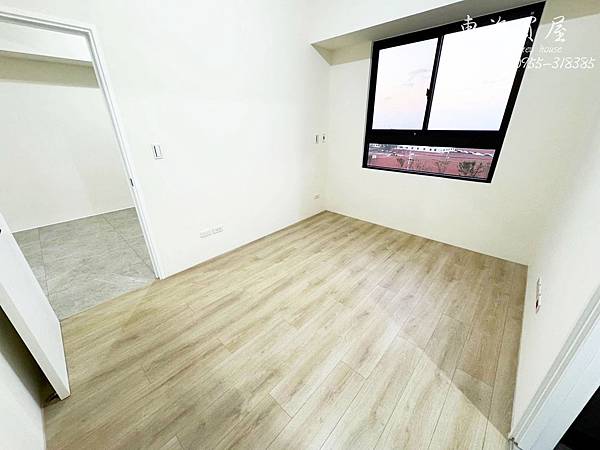 (租)東海買屋龍井區-精銳闊3房平車電梯大樓33000元 (租)東海買屋龍井區-精銳闊3房平車電梯大樓33000元