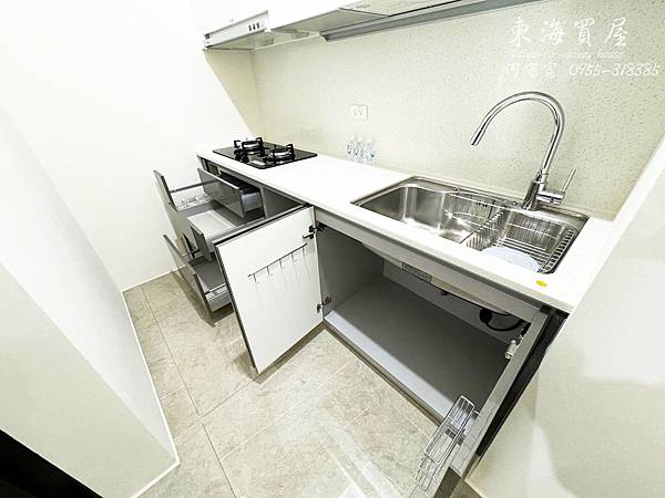 (租)東海買屋龍井區-精銳闊3房平車電梯大樓33000元 (租)東海買屋龍井區-精銳闊3房平車電梯大樓33000元