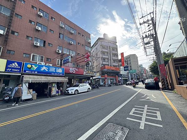 東海買屋龍井區-東海商圈核心地段透天店住,14米面寬帶來黃 東海買屋龍井區-東海商圈核心地段透天店住,14米面寬帶來黃