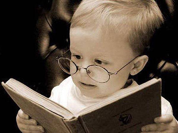 Kid-Reading-640x480.jpg