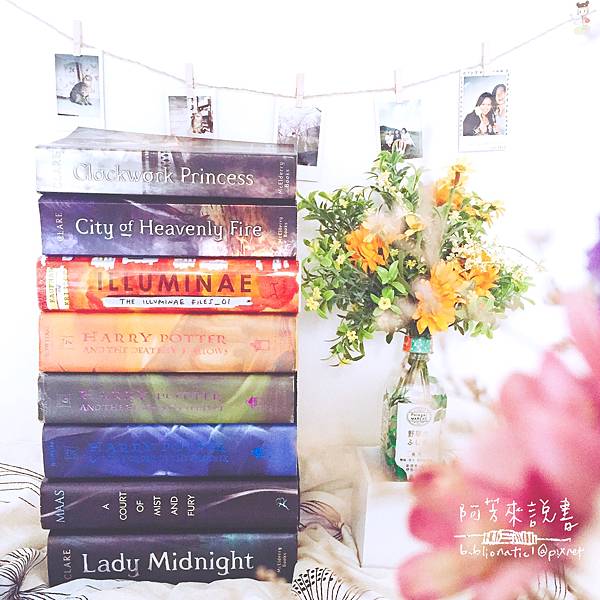 bookstack.jpg bookstack.jpg