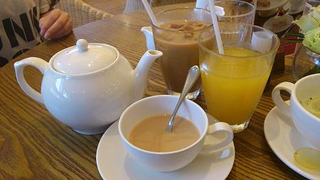2013.05.24。1歲8個月又15天。新竹Afternoon Tea(附餐飲料有熱的英格蘭奶茶和冰咖啡及香橙果汁)-18