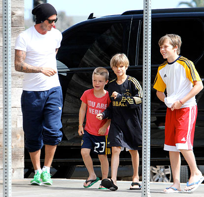 1310131101_david-romeo-cruz-brooklyn-beckham-lg.jpg