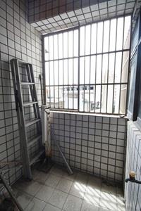 下載 (1).jpg