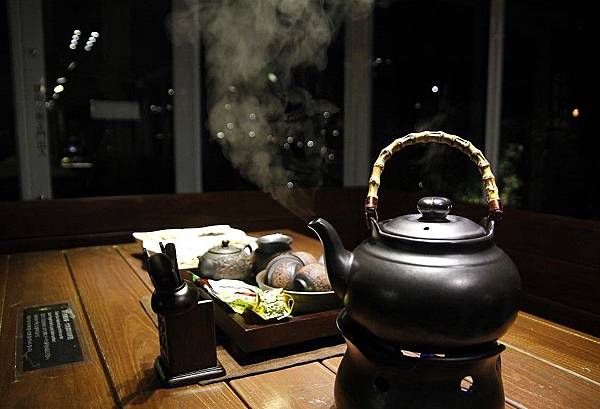 九份景點,九份交通,九份美食,九份景點推薦,九份交通資訊,九份美食推薦,九份景點特色,九份交通指南,九份美食地圖 鄰近知名九份景點,便利的九份交通,享受獨特的九份美食!搭乘九份交通接駁車至黃金博物館園內,九份金瓜石金礦餐旅會館邀請您一同遊覽九份景點,嚐盡九份美食!