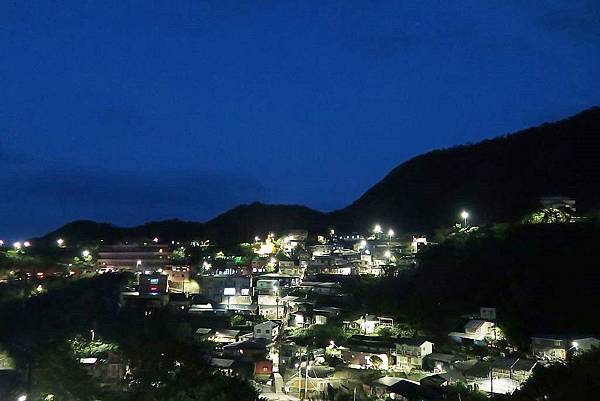 九份景點,九份交通,九份美食,九份景點推薦,九份交通資訊,九份美食推薦,九份景點特色,九份交通指南,九份美食地圖 鄰近知名九份景點,便利的九份交通,享受獨特的九份美食!搭乘九份交通接駁車至黃金博物館園內,九份金瓜石金礦餐旅會館邀請您一同遊覽九份景點,嚐盡九份美食!