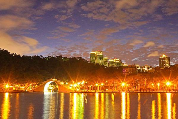 084.jpg~1.jpg 084.jpg~1.jpg