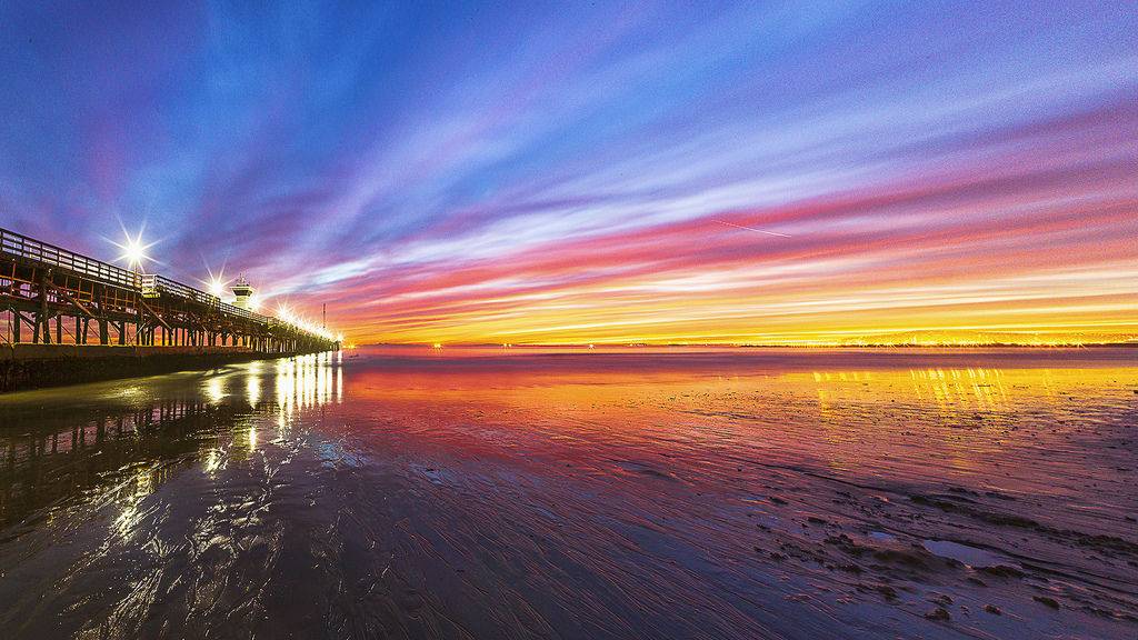 Pier color and light shadow~1.jpg