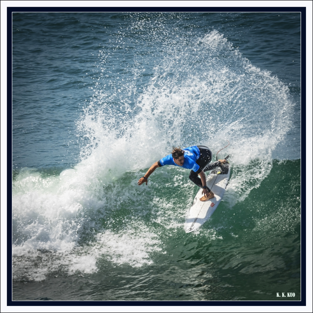 20240811Huntington Beach Surfing_7582-2.jpg