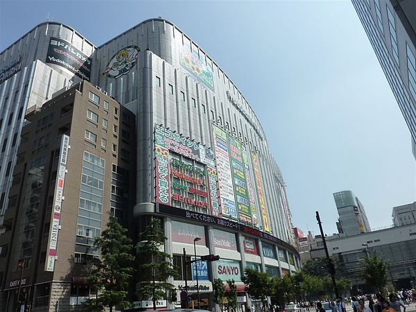 D3 E 秋葉原 8 .JPG