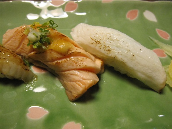 504 鮭魚 鰤魚 握壽司.JPG