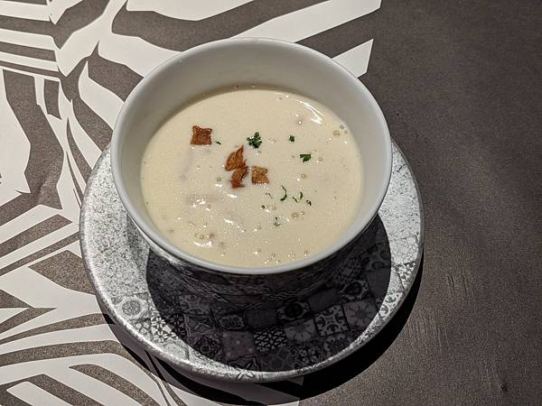 PXL_20201113_113319552.PORTRAIT-02.ORIGINAL.jpg PXL_20201113_113319552.PORTRAIT-02.ORIGINAL.jpg