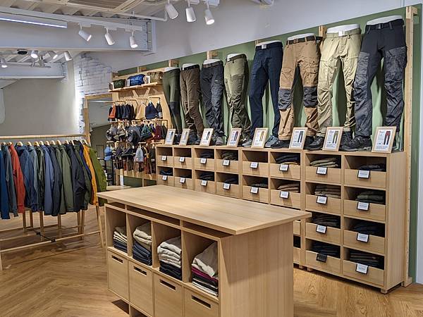 PXL_20220228_042100642.jpg PXL_20220228_042100642.jpg