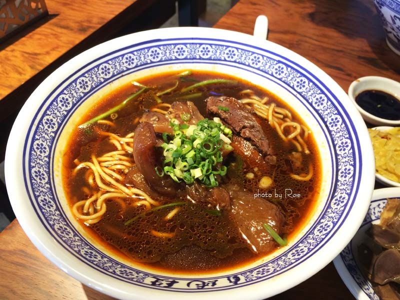 段純真牛肉麵