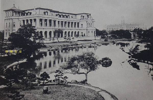 約1926年從台灣總督官邸庭園遠望總督府