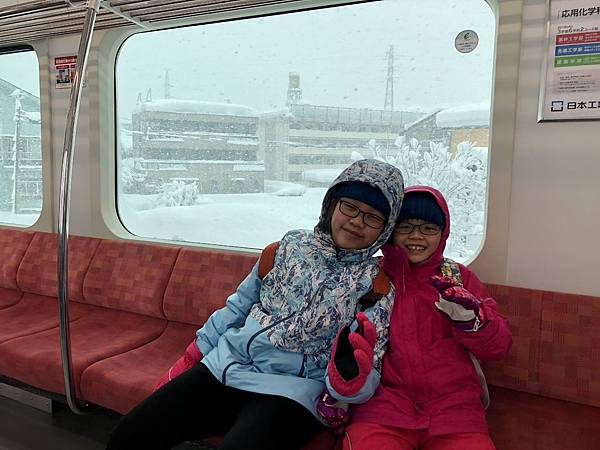 IMG_2196_compressed.jpg IMG_2196_compressed.jpg