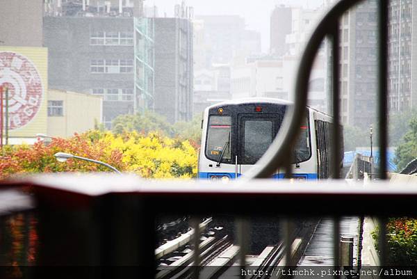 MRT.jpg