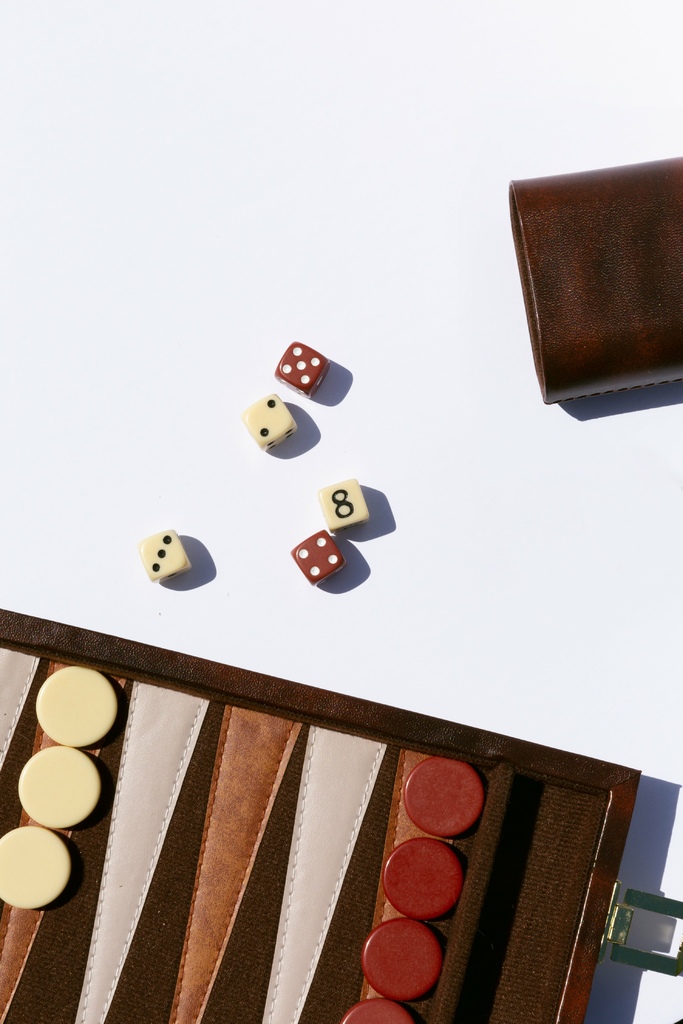 backgammon-and-dice-flat-lay.jpg