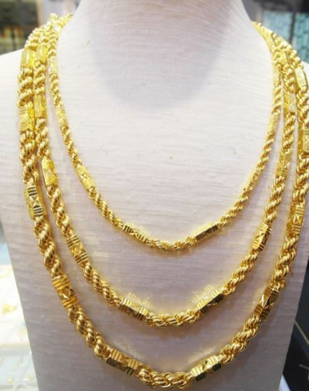 goldnecklace.JPG