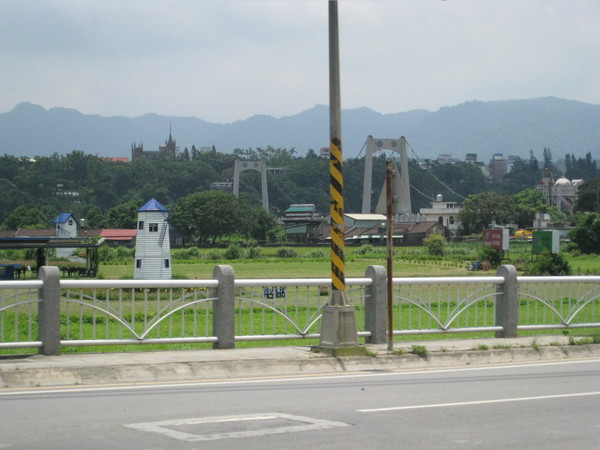 遙望大漢橋