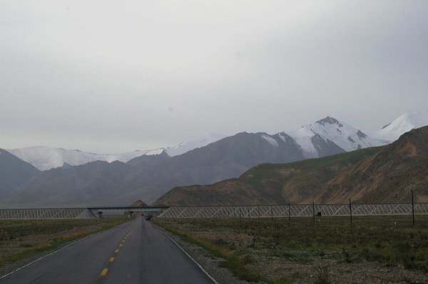 青藏公路 遠眺崑崙山