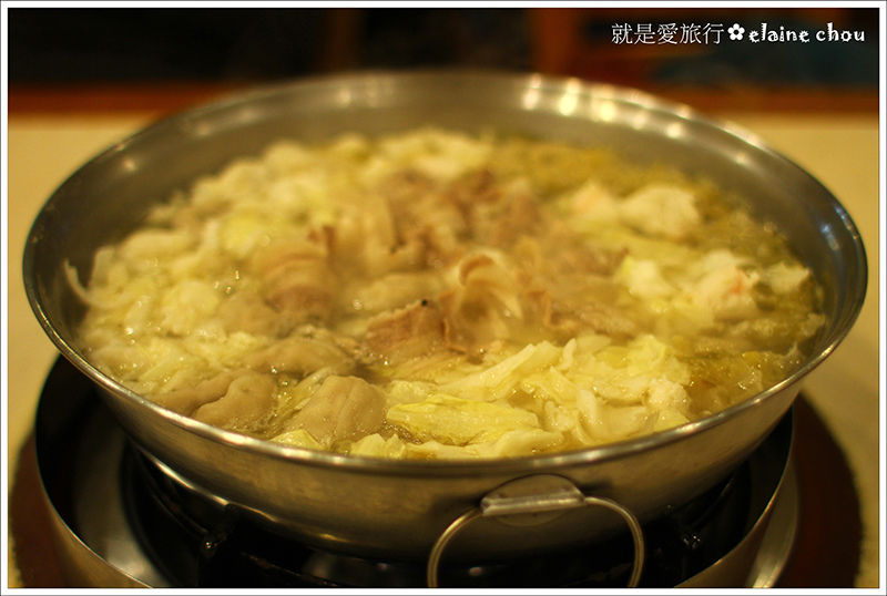 東北酸白菜火鍋01.JPG