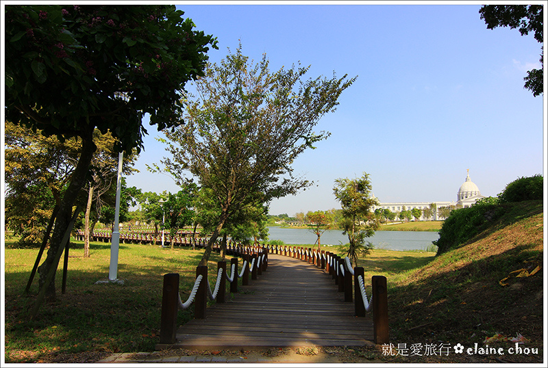 台南都會博物館園區奇美館06.JPG