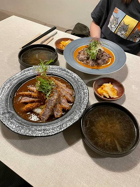 [食記] 台南·邦拿x咖哩與酒 海安商圈的異國餐酒