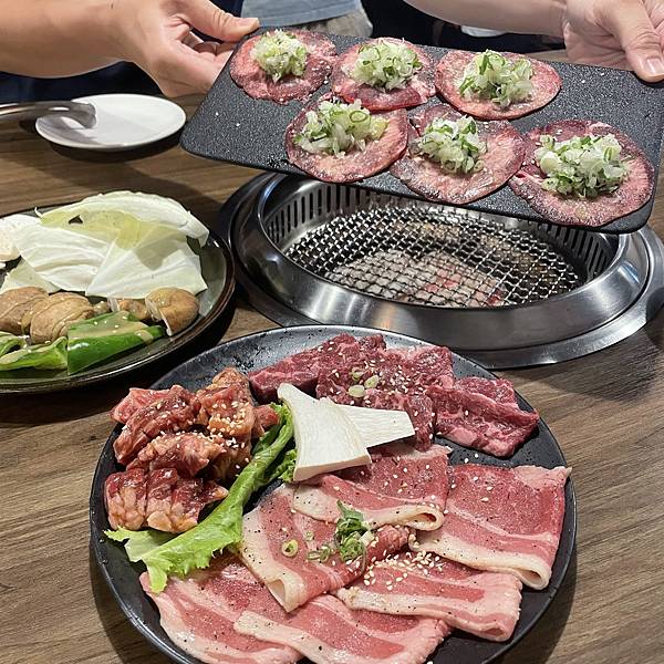 [食記] 台南安平壹心燒肉 肉質新鮮｜停車方便