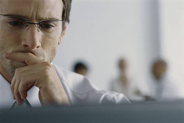 business-man-concentrating business-man-concentrating