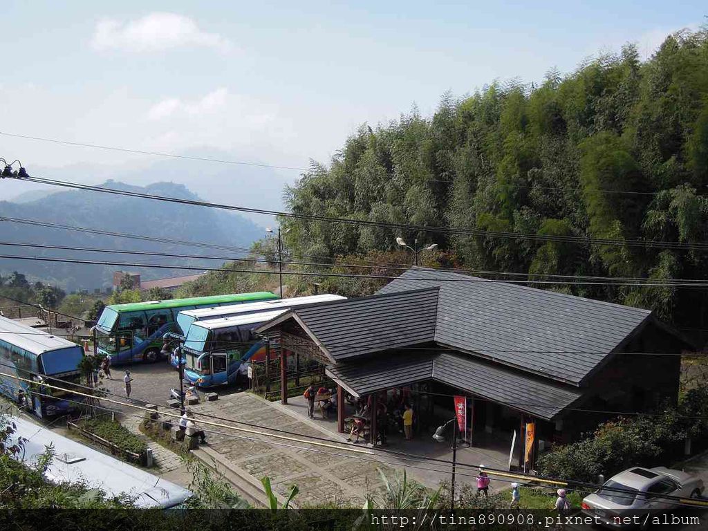 7-1031102-登山社-嘉義-霧茶雲霞櫻步道-遊客中心 (1).jpg