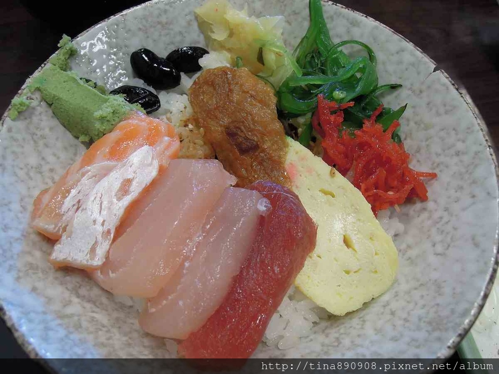 1040619-海作壽司-生魚片丼飯$100.jpg