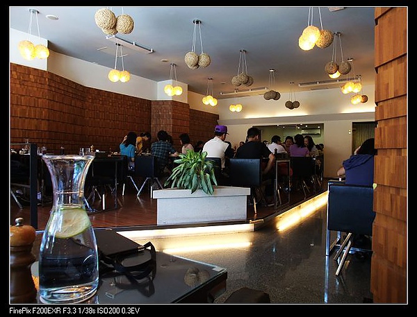 店內用餐環境 店內用餐環境