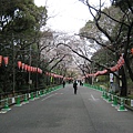 2009.03.28 041 上野公園入口.JPG