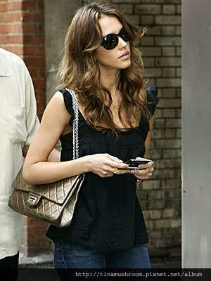 Chanel reissue deals 227
